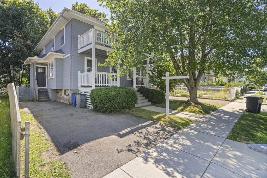 123 Waterston Ave