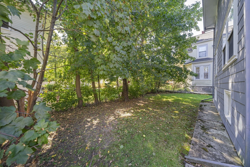 123 Waterston Ave