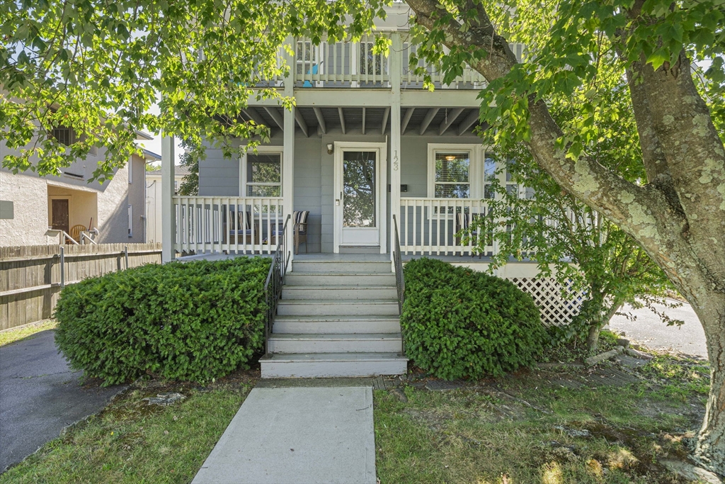123 Waterston Ave