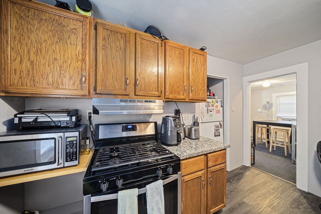 123 Waterston Ave