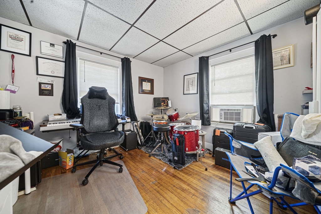 123 Waterston Ave