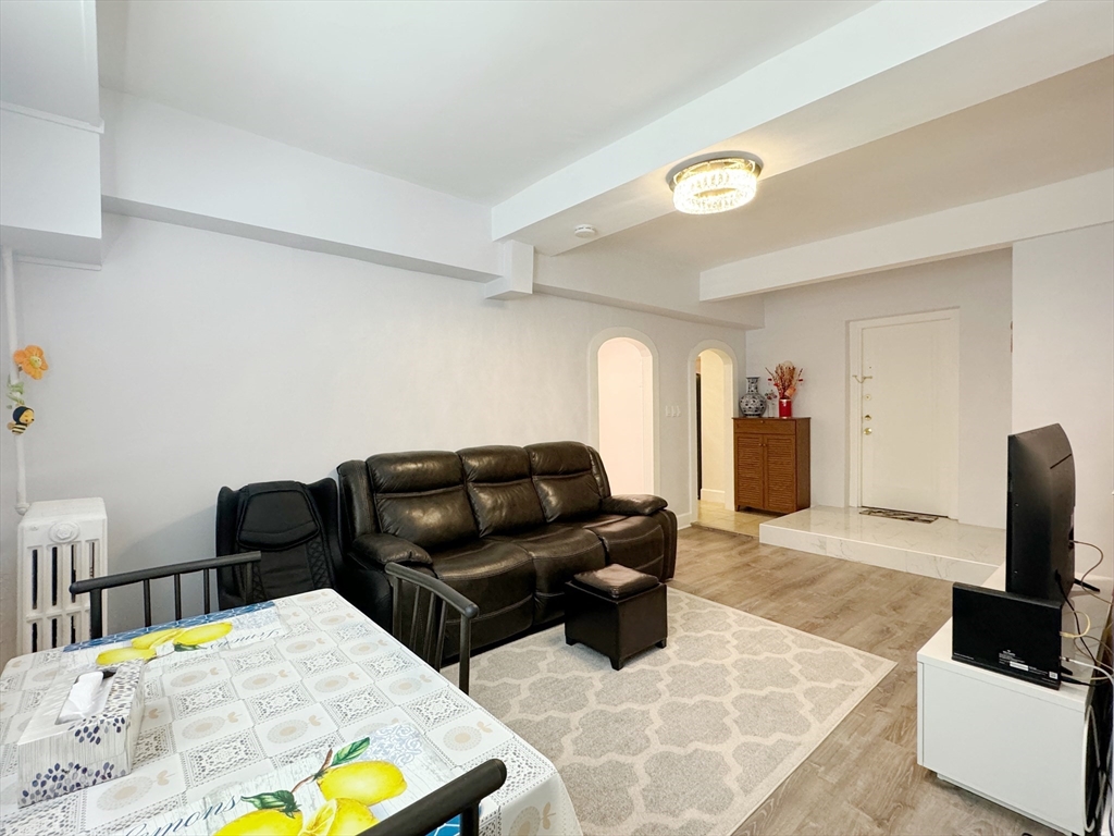 195 Thomas Burgin Pkwy # 205