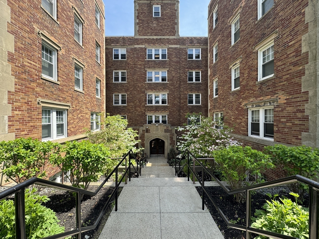 195 Thomas Burgin Pkwy # 205