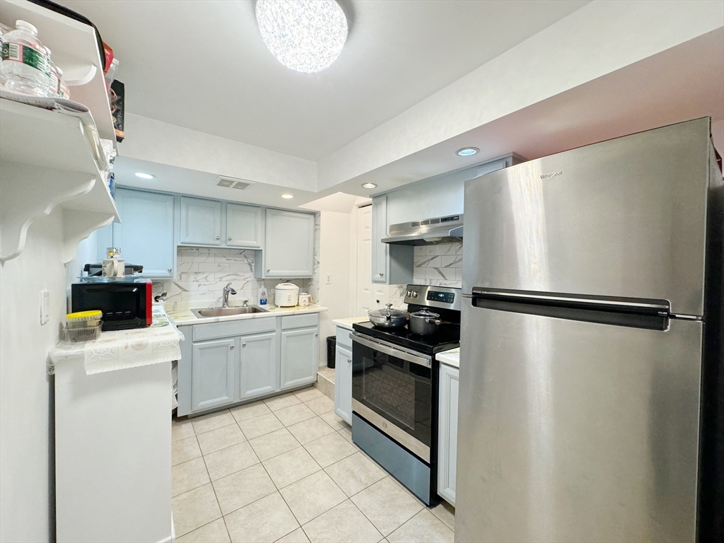 195 Thomas Burgin Pkwy # 205