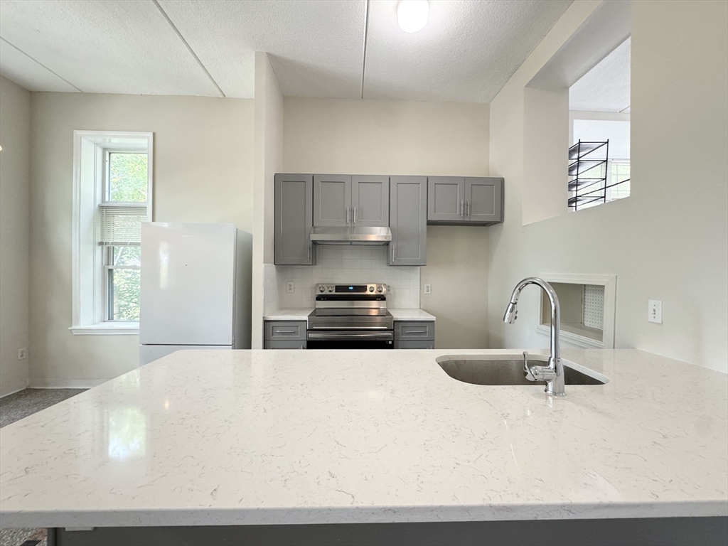 48 Ellingwood St # 48