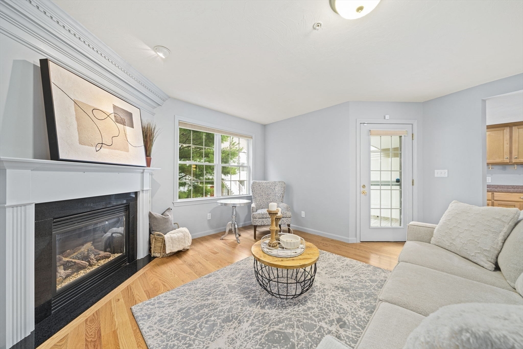 305 Rembrandt Way # 305