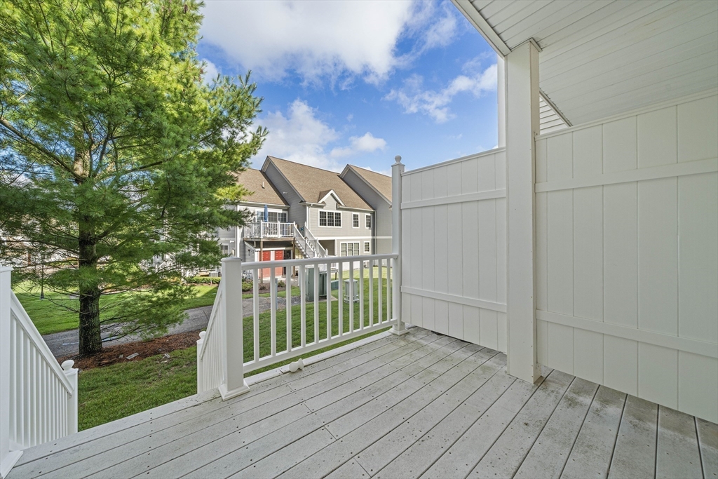 305 Rembrandt Way # 305