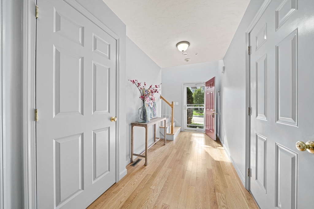 305 Rembrandt Way # 305