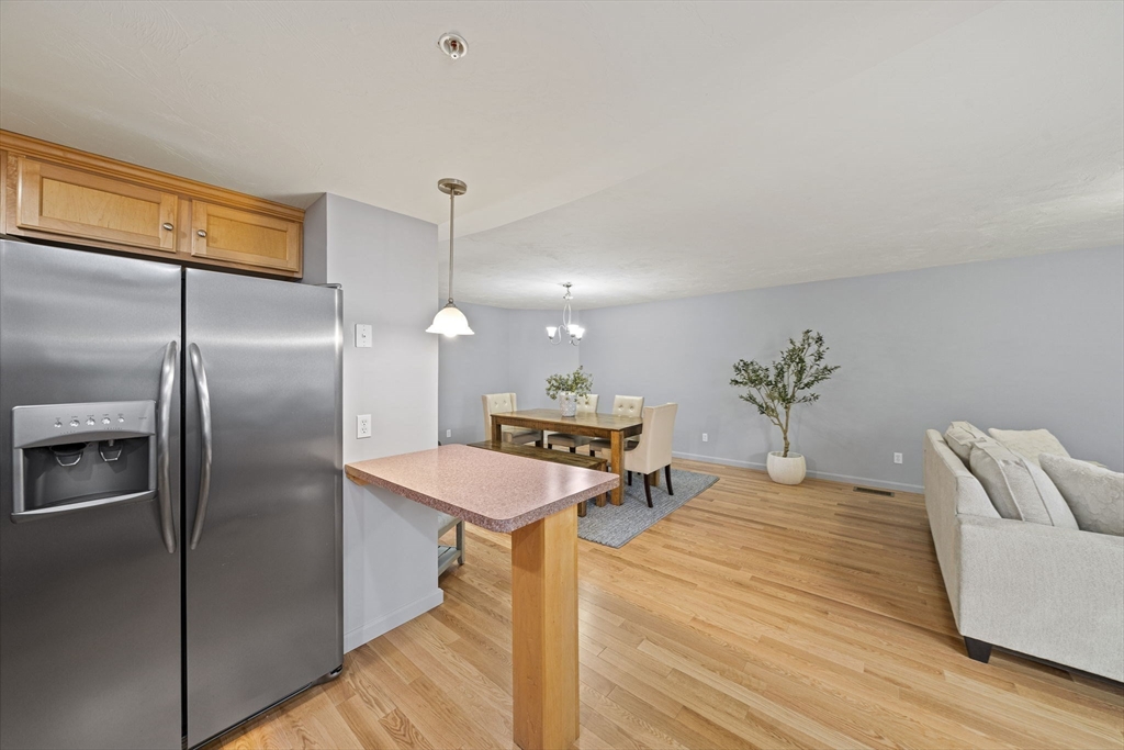 305 Rembrandt Way # 305