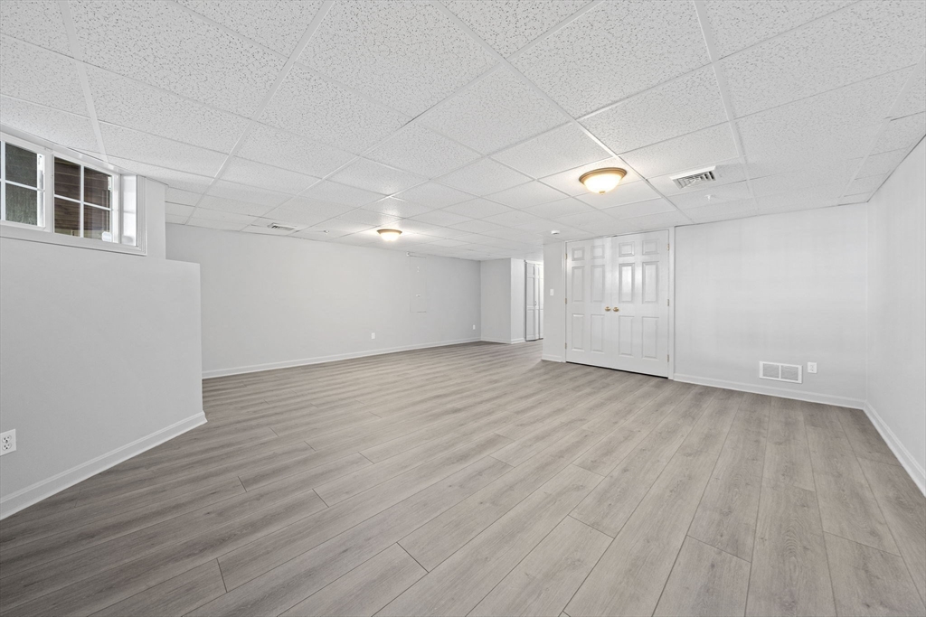 305 Rembrandt Way # 305