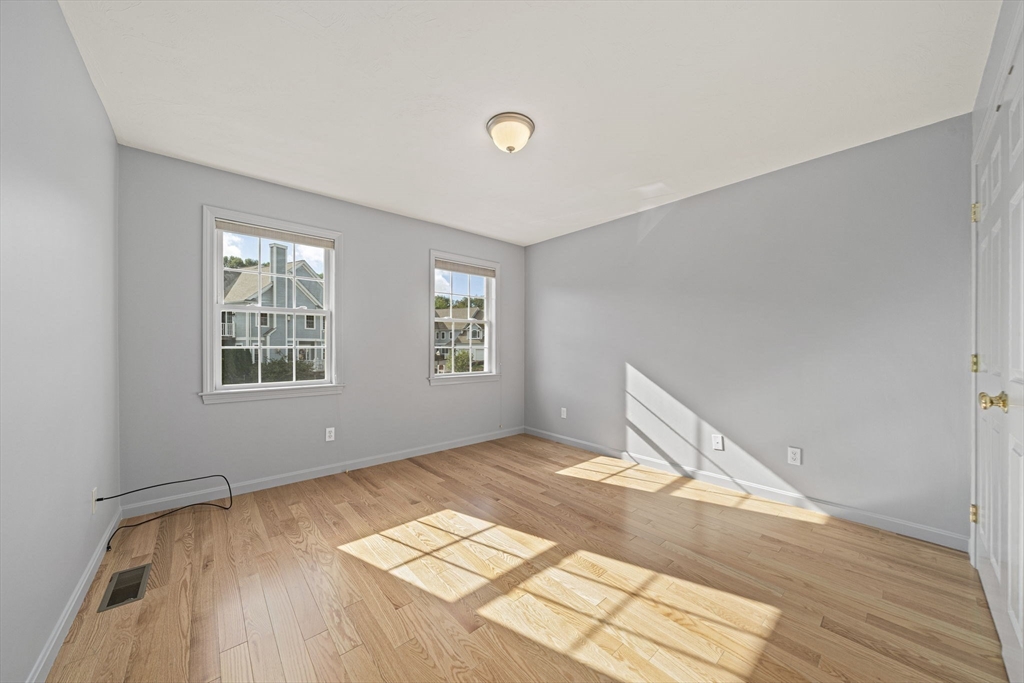 305 Rembrandt Way # 305