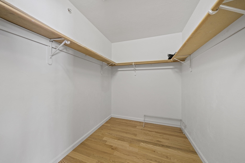 305 Rembrandt Way # 305