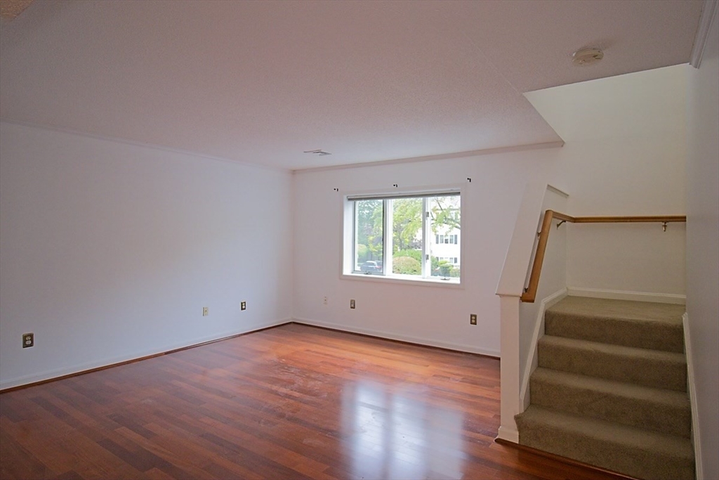 305 Salem St # 411