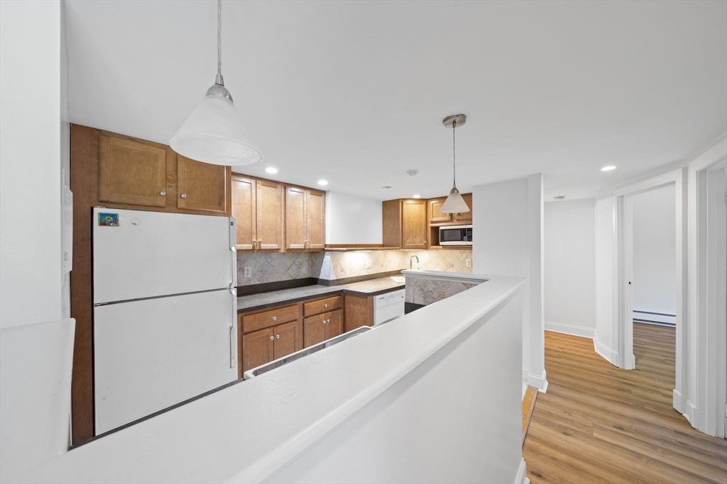 575 Broad St # 305