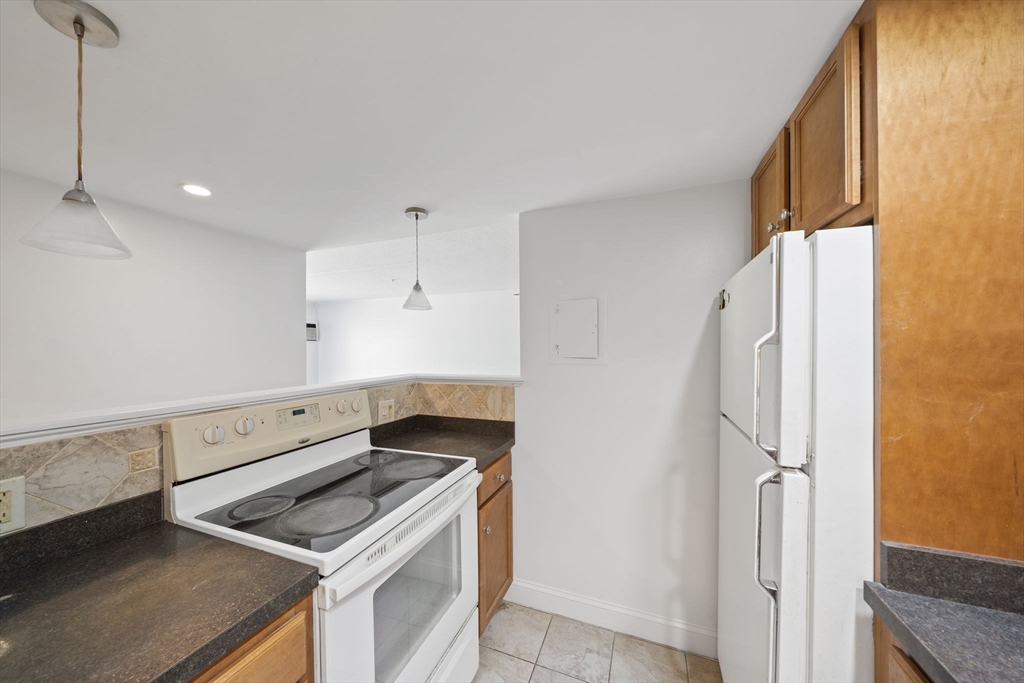 575 Broad St # 305