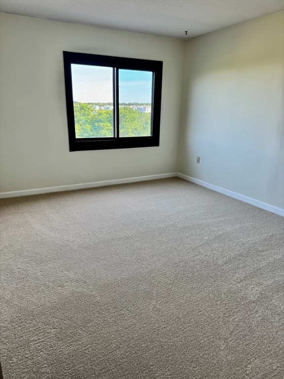 73 Broad Reach Unit: M33C