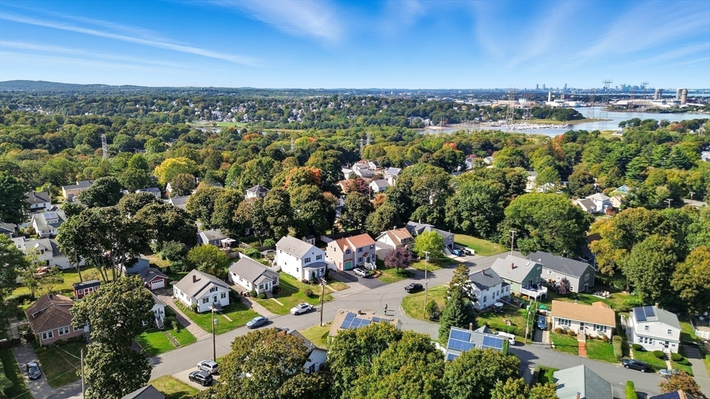 93 Wilson Ave