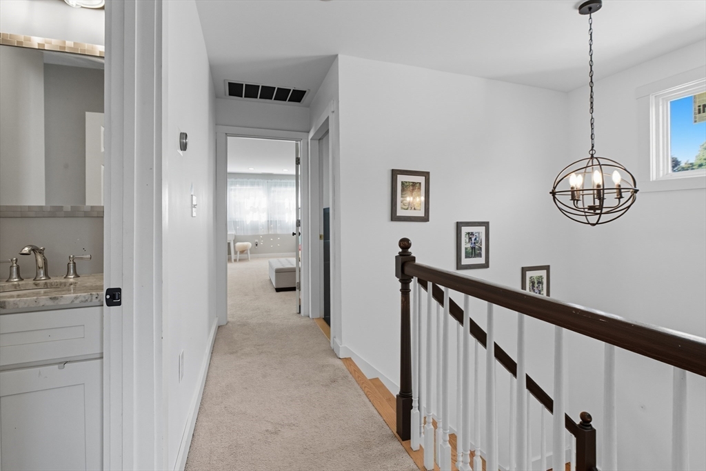93 Wilson Ave