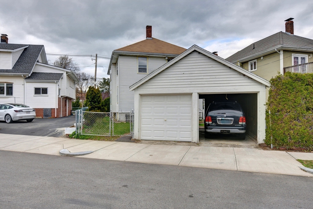 237-239 Billings Rd