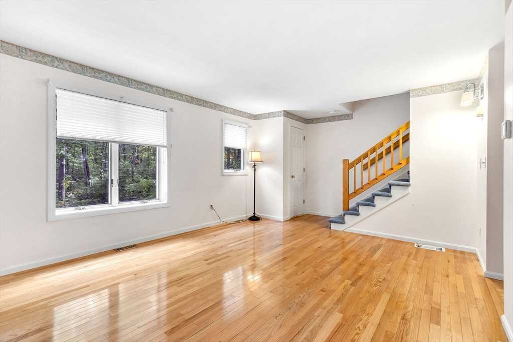 4 Country Meadow Rd # 4