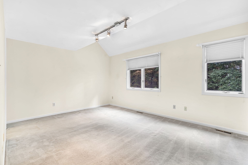 4 Country Meadow Rd # 4