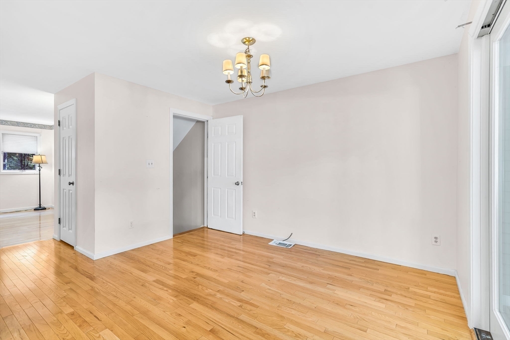 4 Country Meadow Rd # 4