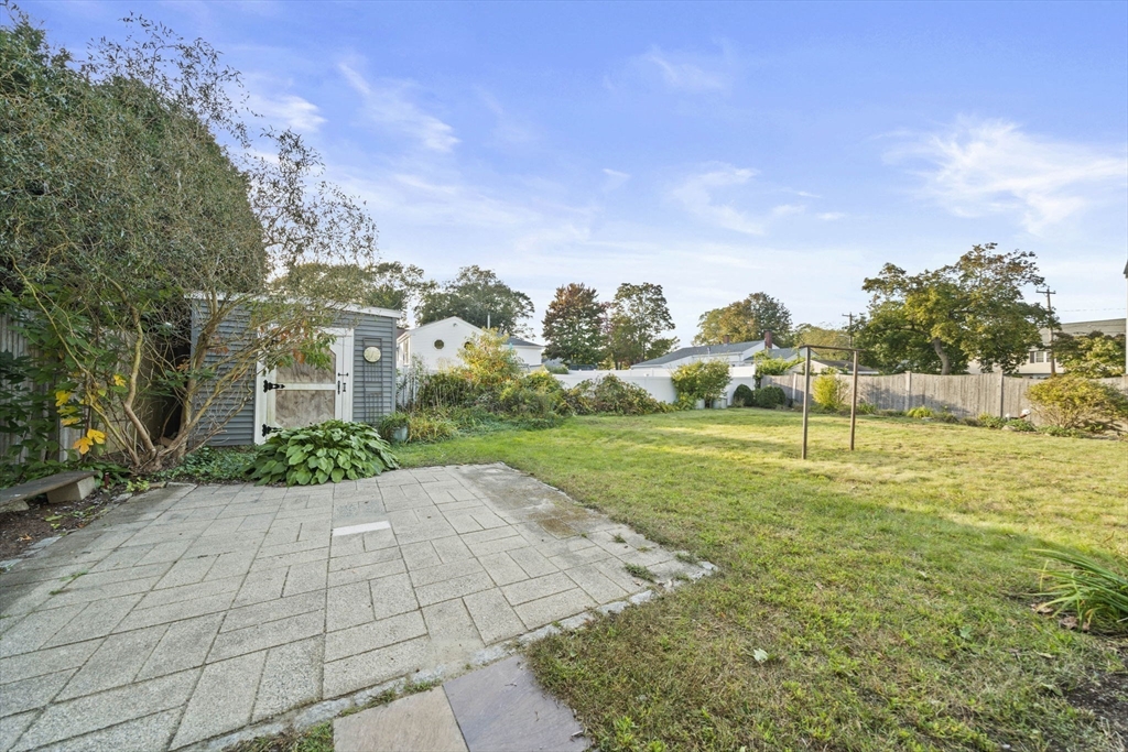 7 Drake St