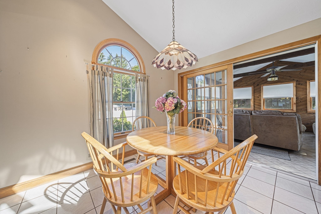 86 Damon Rd