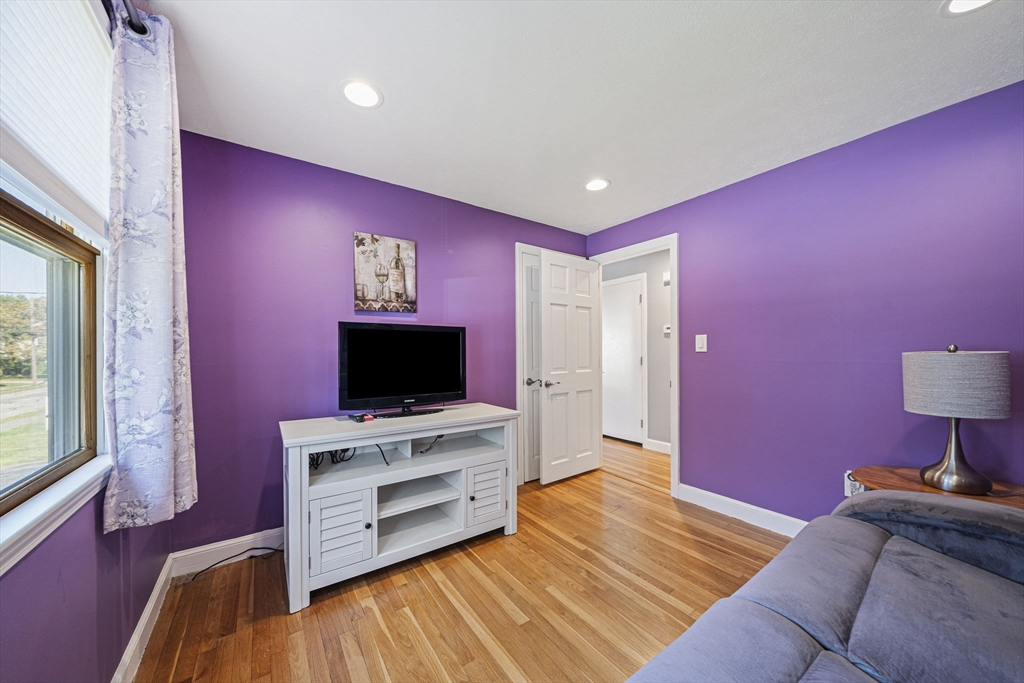 86 Damon Rd