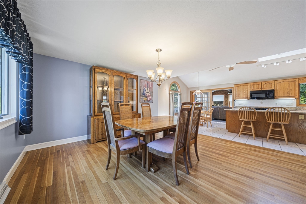86 Damon Rd