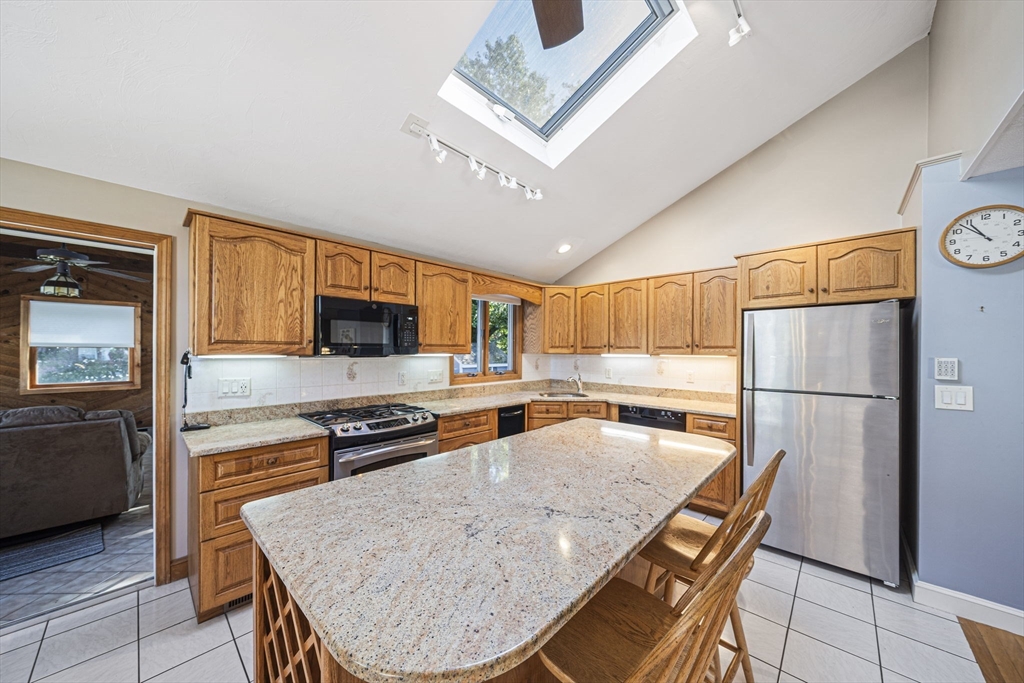 86 Damon Rd