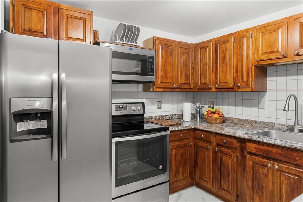 111 Warren Ave # 1F