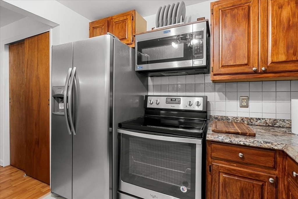 111 Warren Ave # 1F
