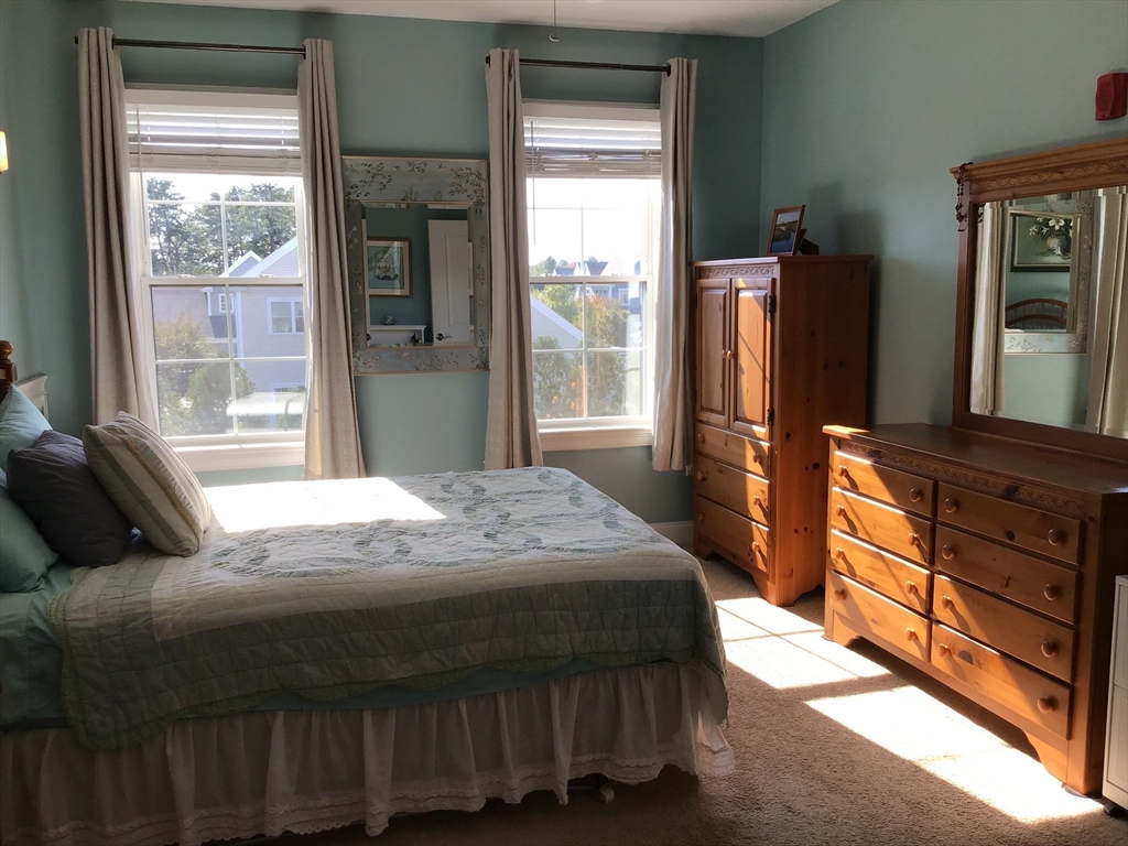 2 Mariners Way # 306