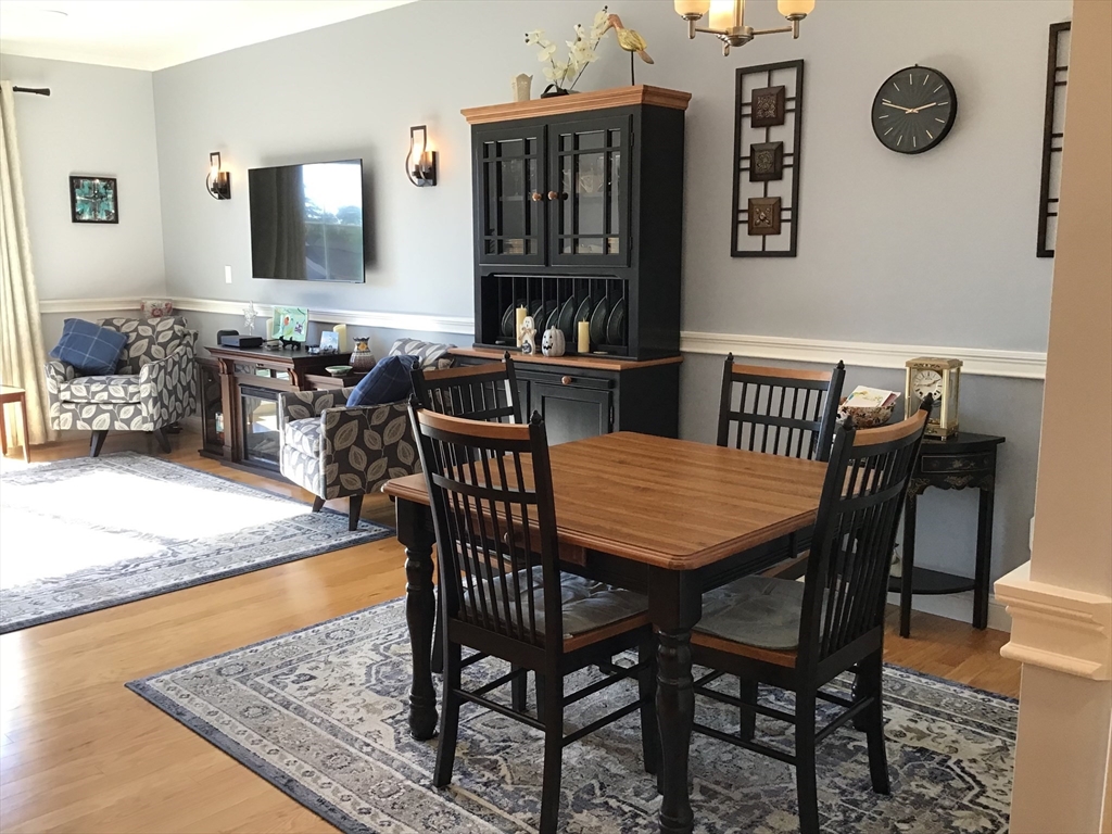 2 Mariners Way # 306