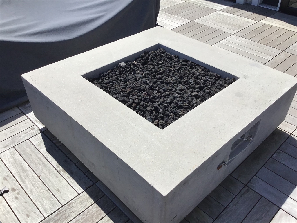 2 Mariners Way # 306