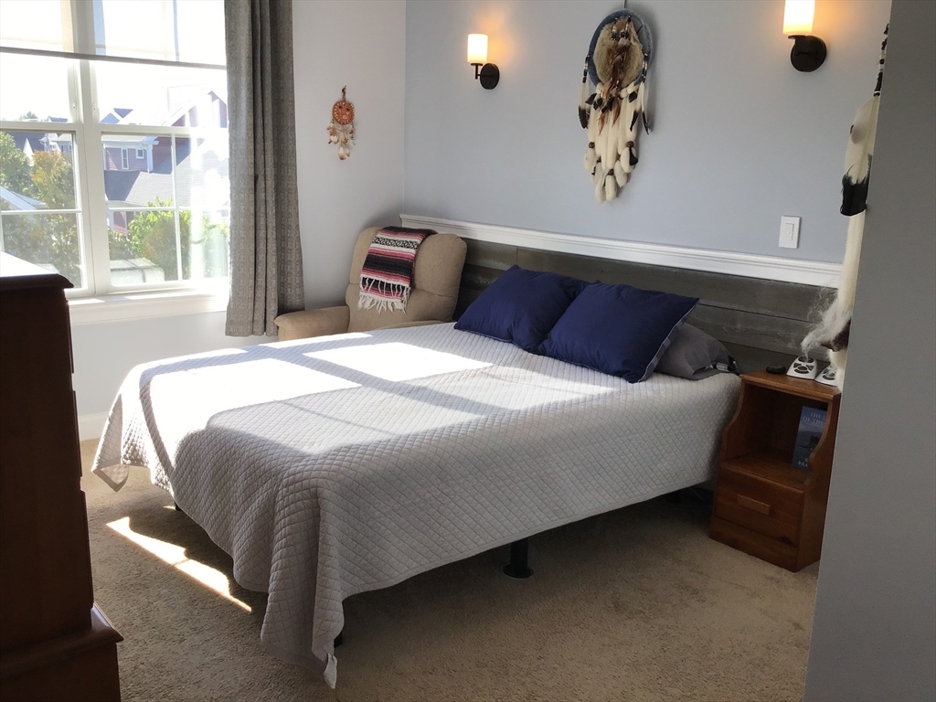 2 Mariners Way # 306