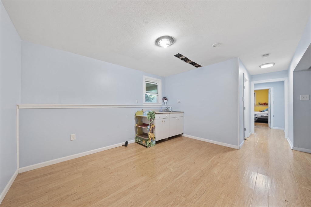 20 Woodman Cir