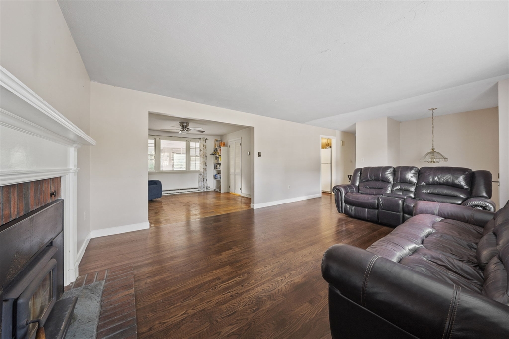 20 Woodman Cir