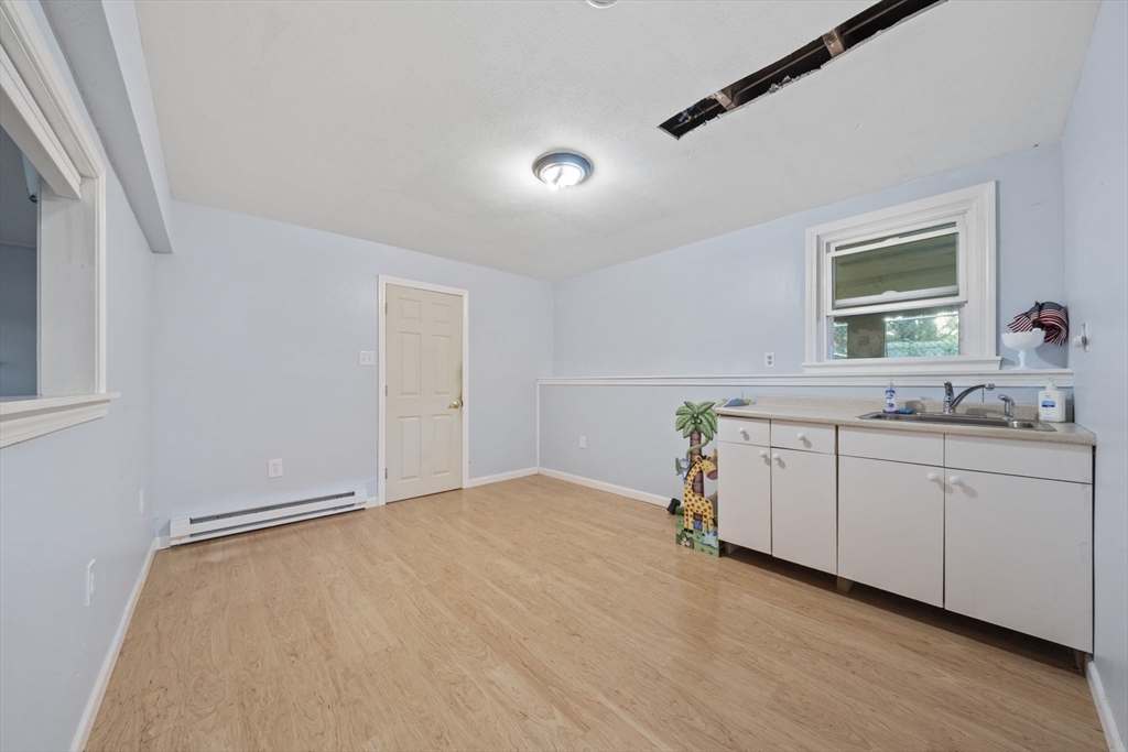 20 Woodman Cir