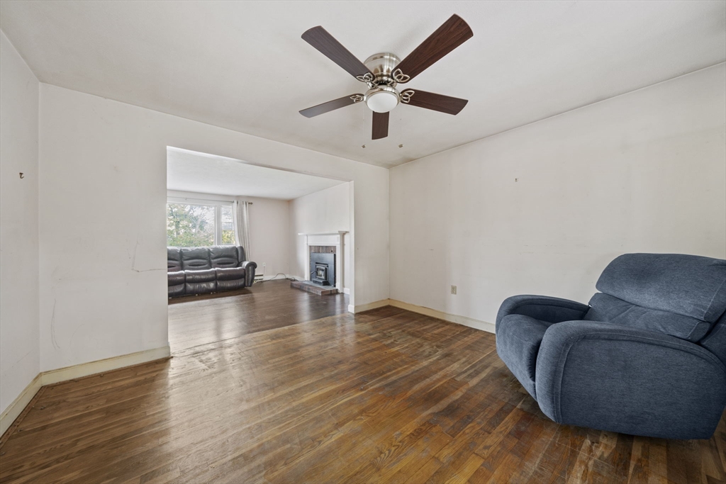 20 Woodman Cir