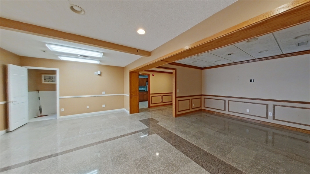 14 Dinley St