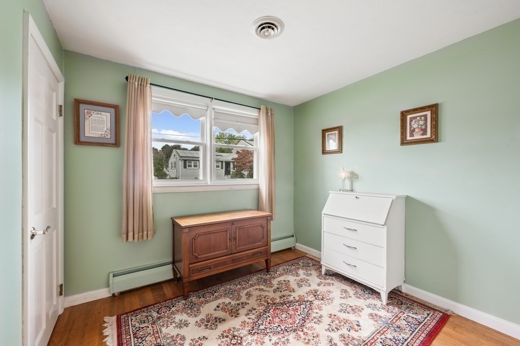 16 Woodcliff Rd