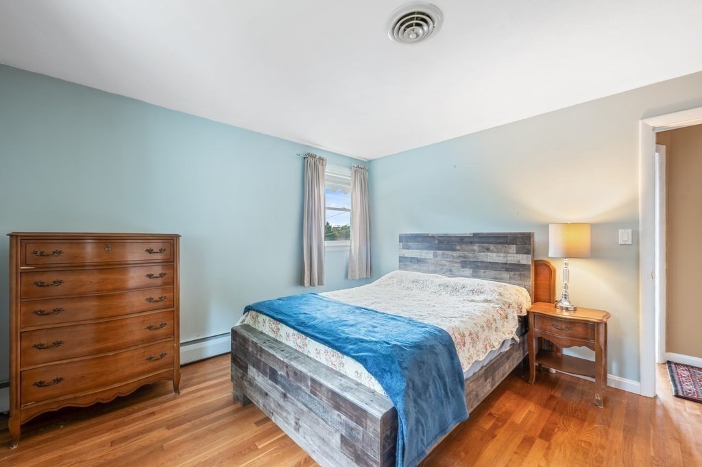 16 Woodcliff Rd