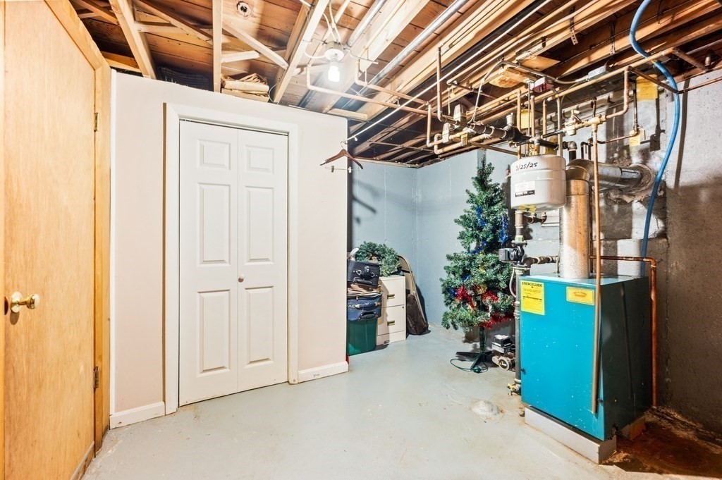 16 Woodcliff Rd