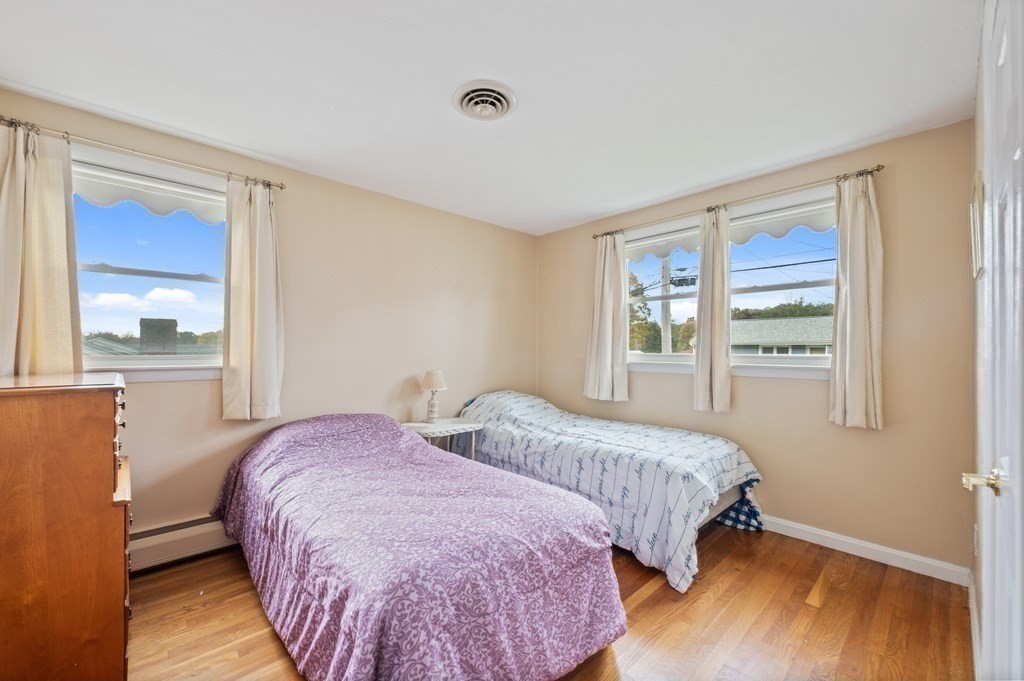 16 Woodcliff Rd