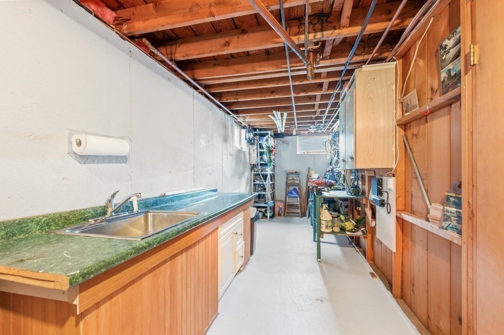 16 Woodcliff Rd