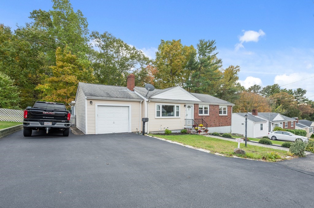 16 Woodcliff Rd