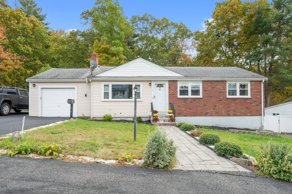 16 Woodcliff Rd