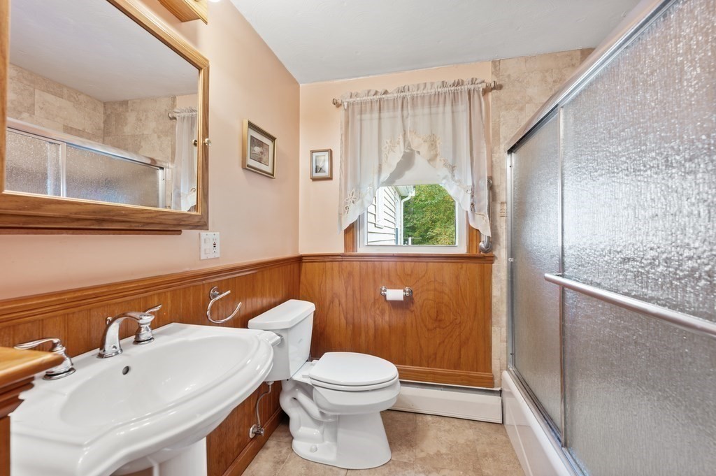16 Woodcliff Rd